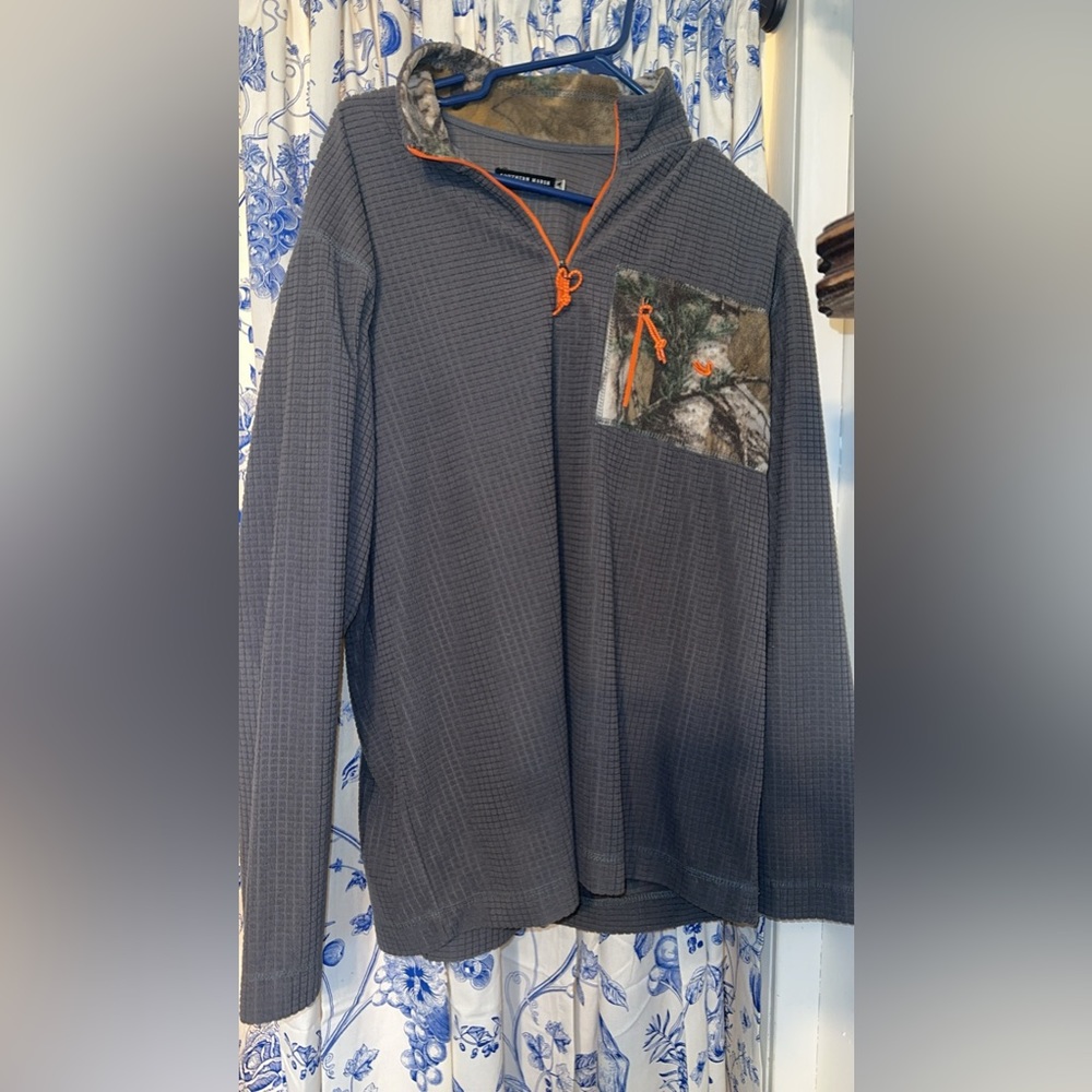 Southern Marsh men’s zip up